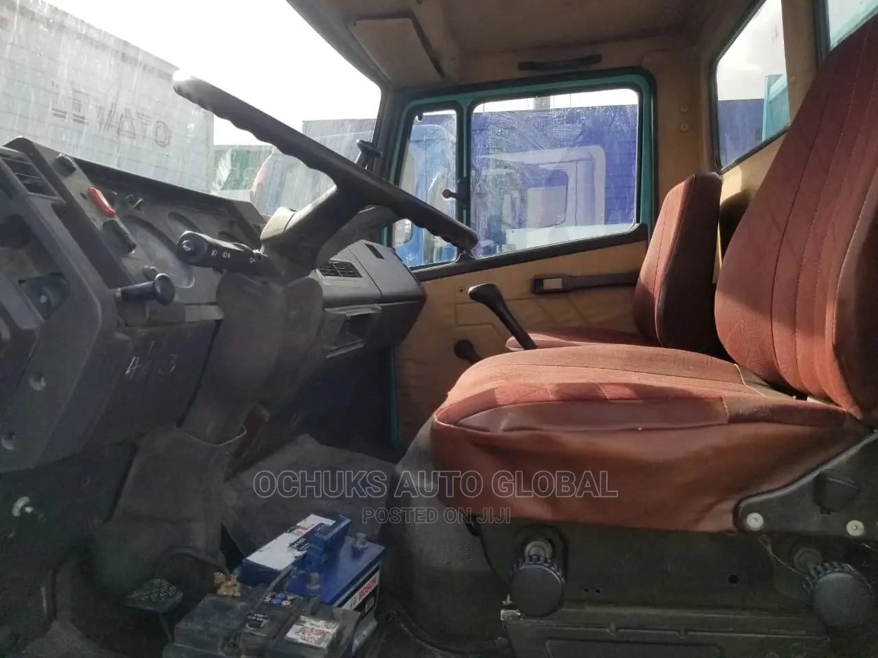 M/Benz Truck 6tyers Pick Up Van 814 Model
