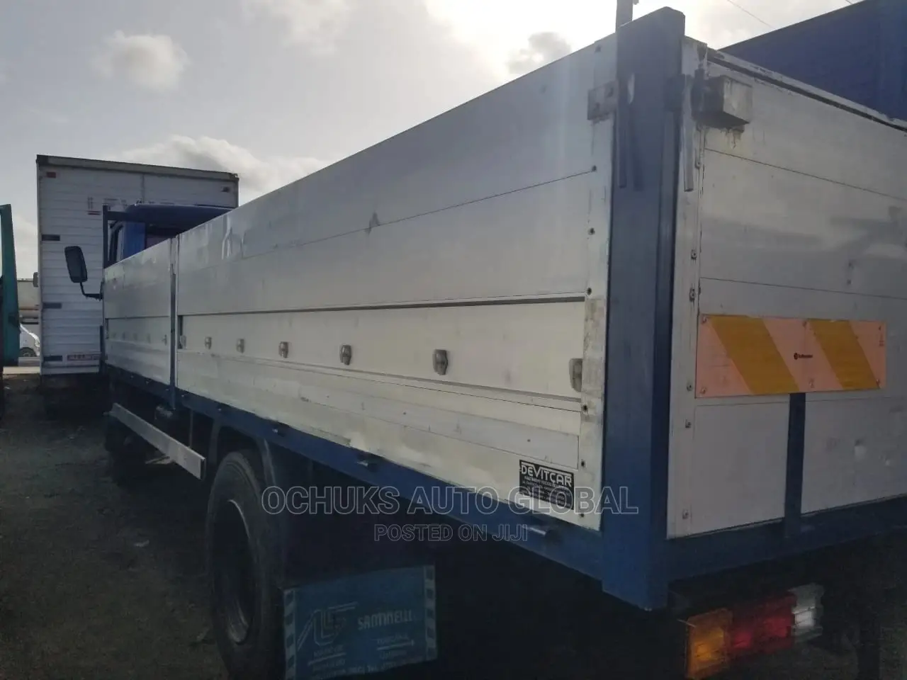 M/Benz Truck 1324 Model Pick Up Van