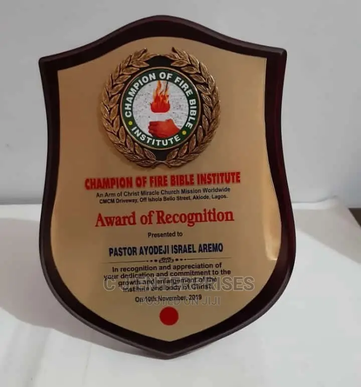 Wooden Award Plaque G70
