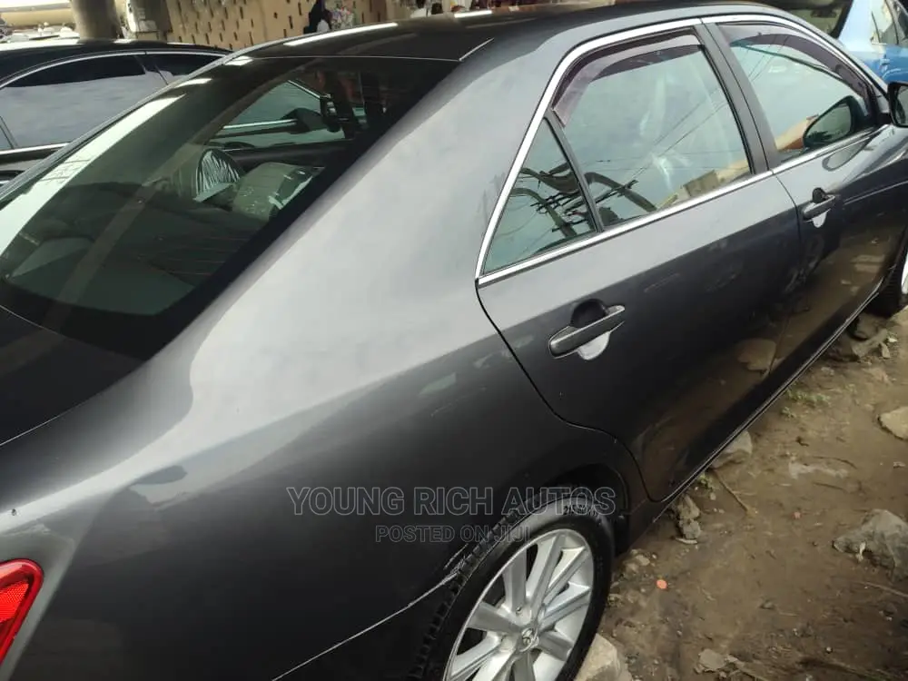 Toyota Camry 2013 Gray