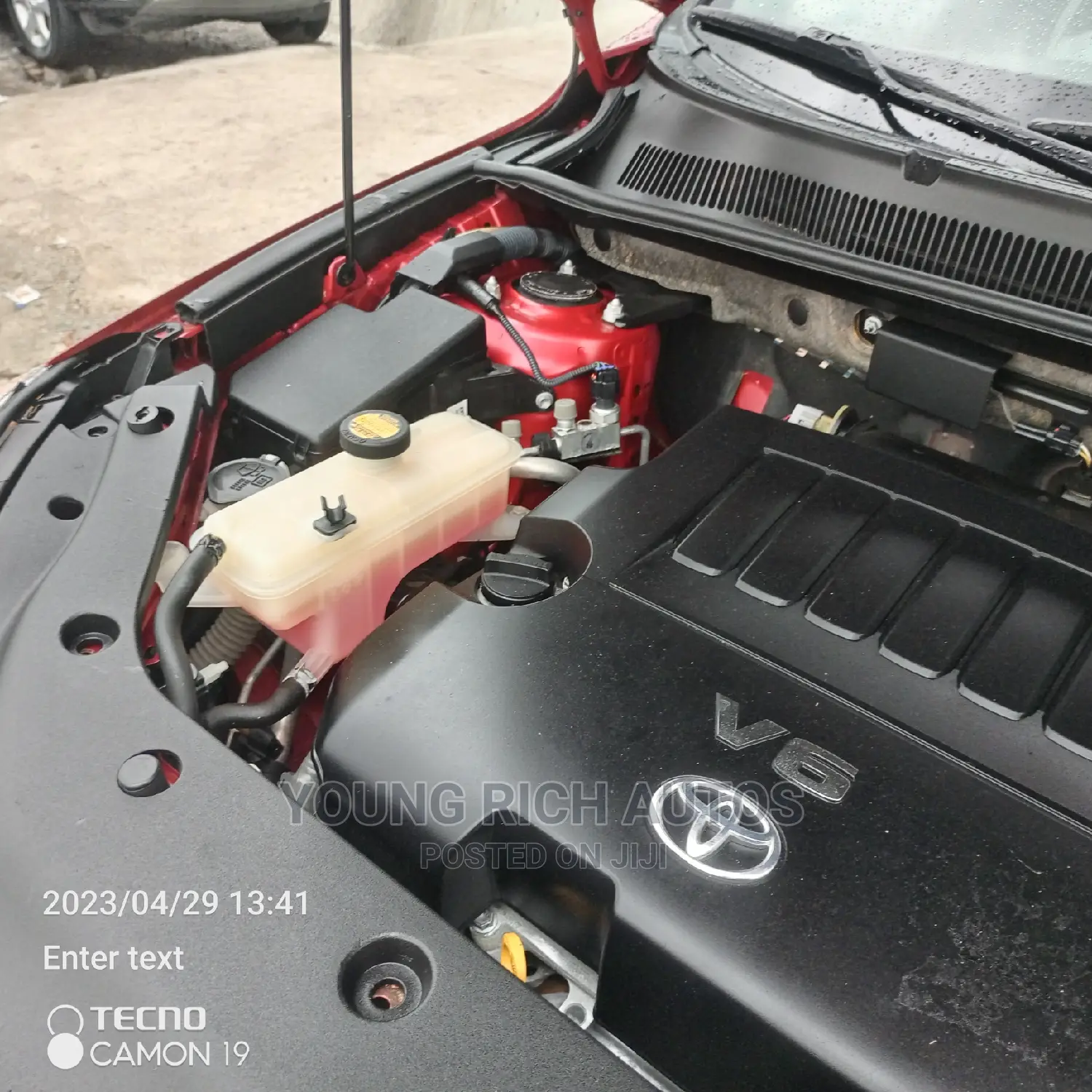 Toyota RAV4 2012 Red