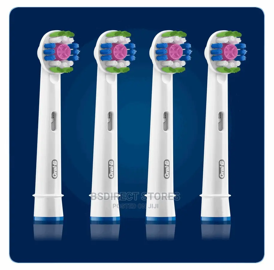 Oral- B 3D Max White Toothbrush Replacement Heads 4 Pack