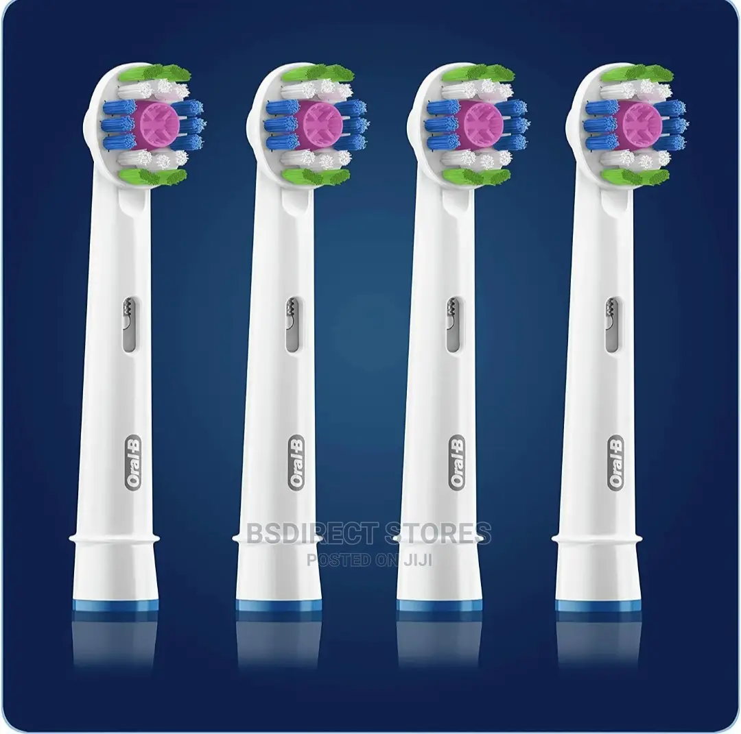 Oral- B 3D Max White Toothbrush Replacement Heads 4 Pack