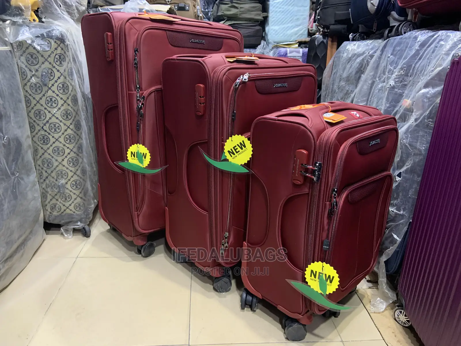 Set of Quality Leaves King Imported Traveling Luggage