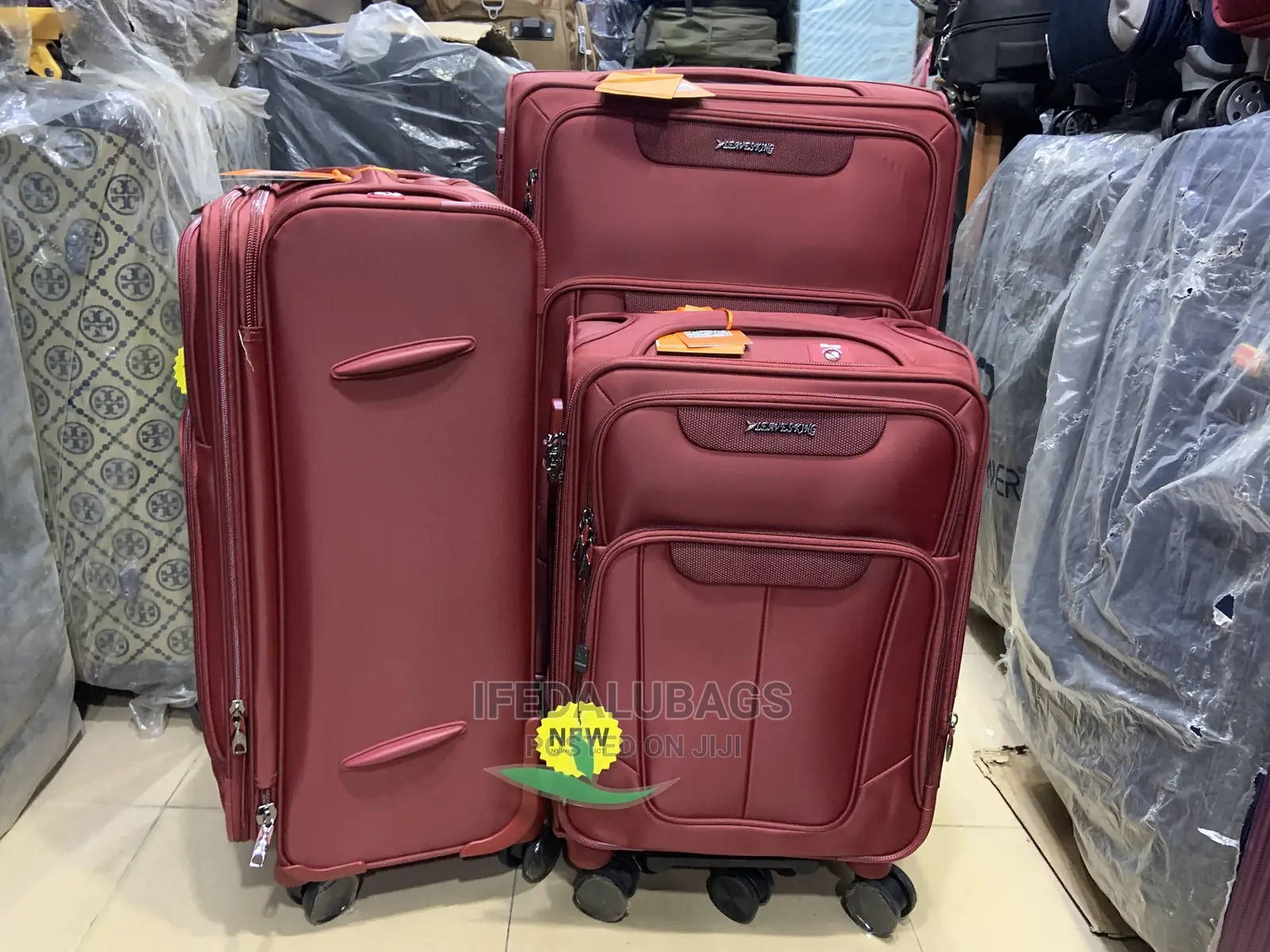 Set of Quality Leaves King Imported Traveling Luggage