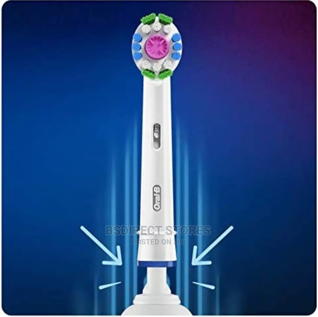 Oral- B 3D White Toothbrush Heads Clean Maximizer Pack of 5