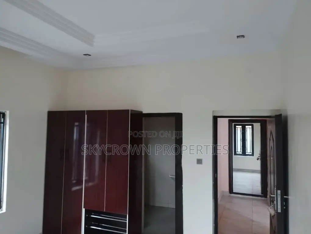 3bdrm Apartment in Ataoja, Osogbo for Rent