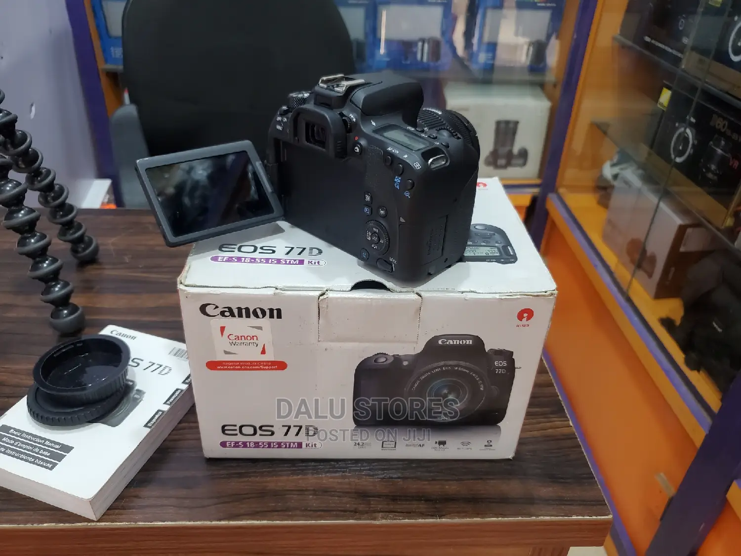 Canon EOS 77D With 18-55mm Lens