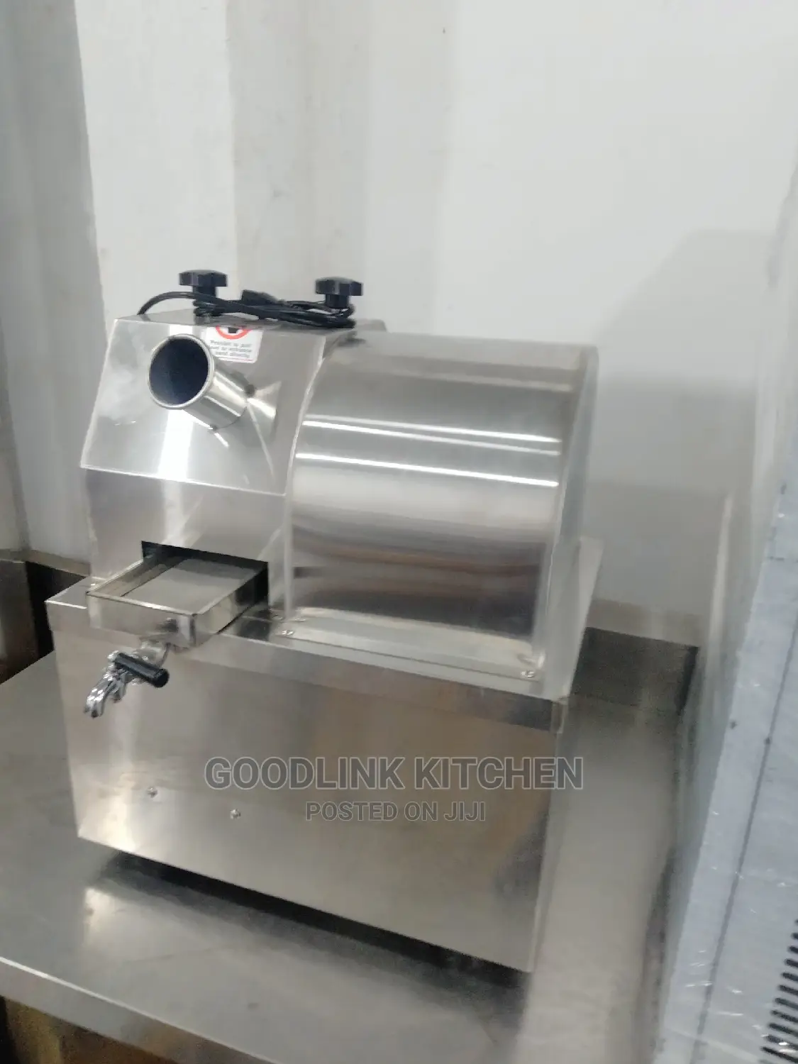 Sugarcane Juice Extractor
