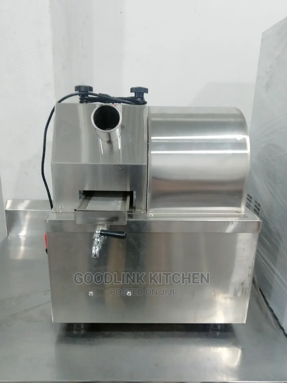 Sugarcane Juice Extractor