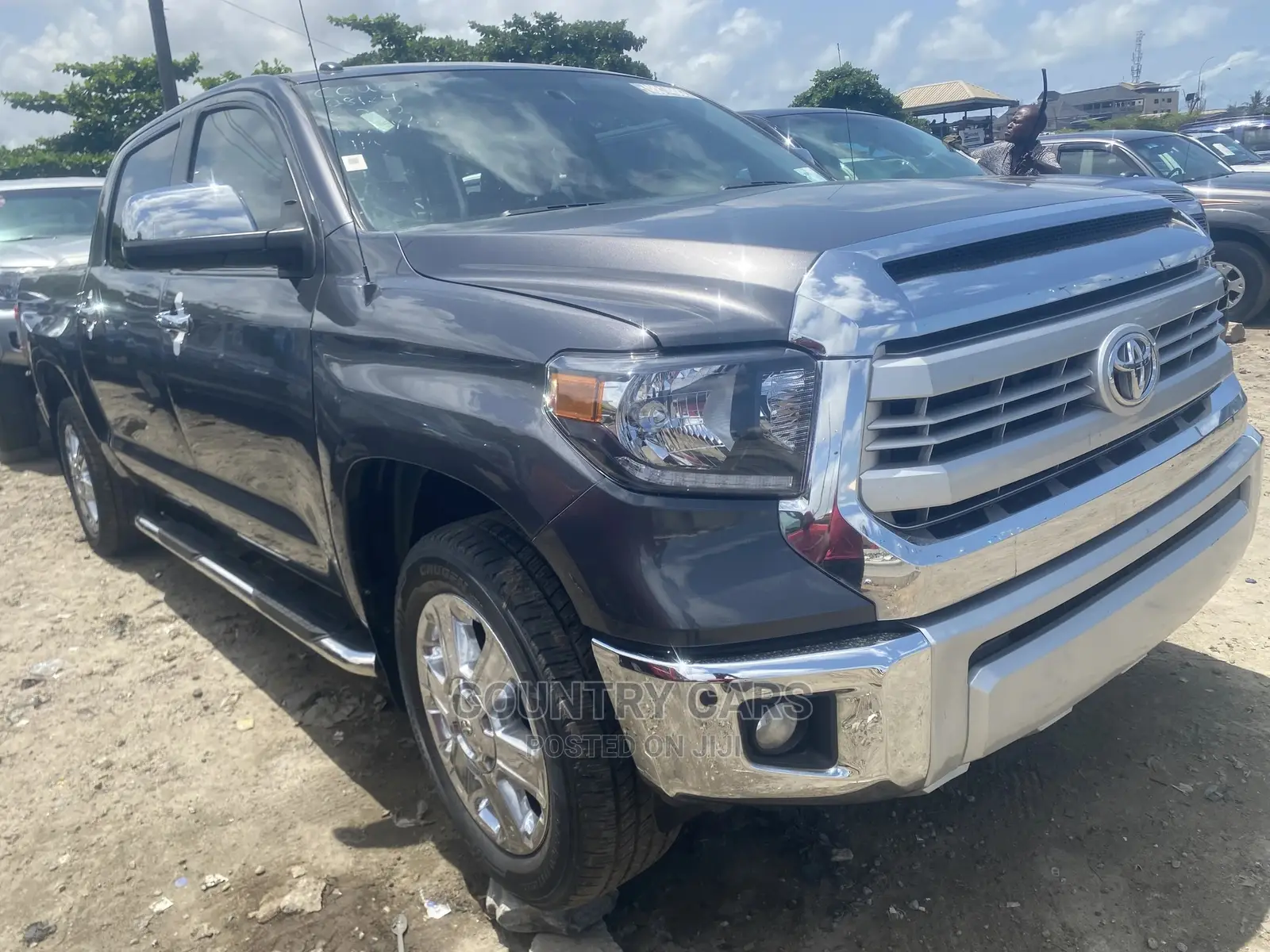 Toyota Tundra 2015 Gray