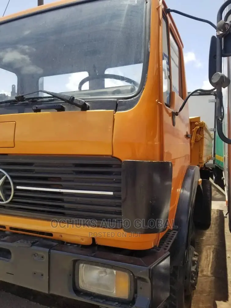 M/Benz Tipper Foriegn Bucket 1617 Model