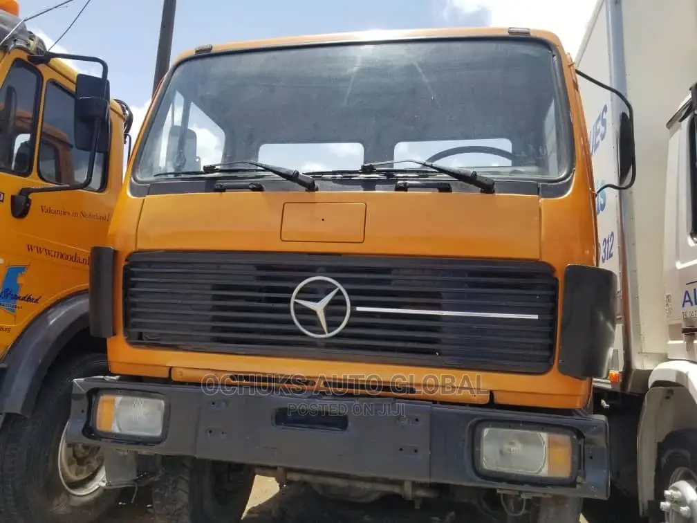M/Benz Tipper Foriegn Bucket 1617 Model