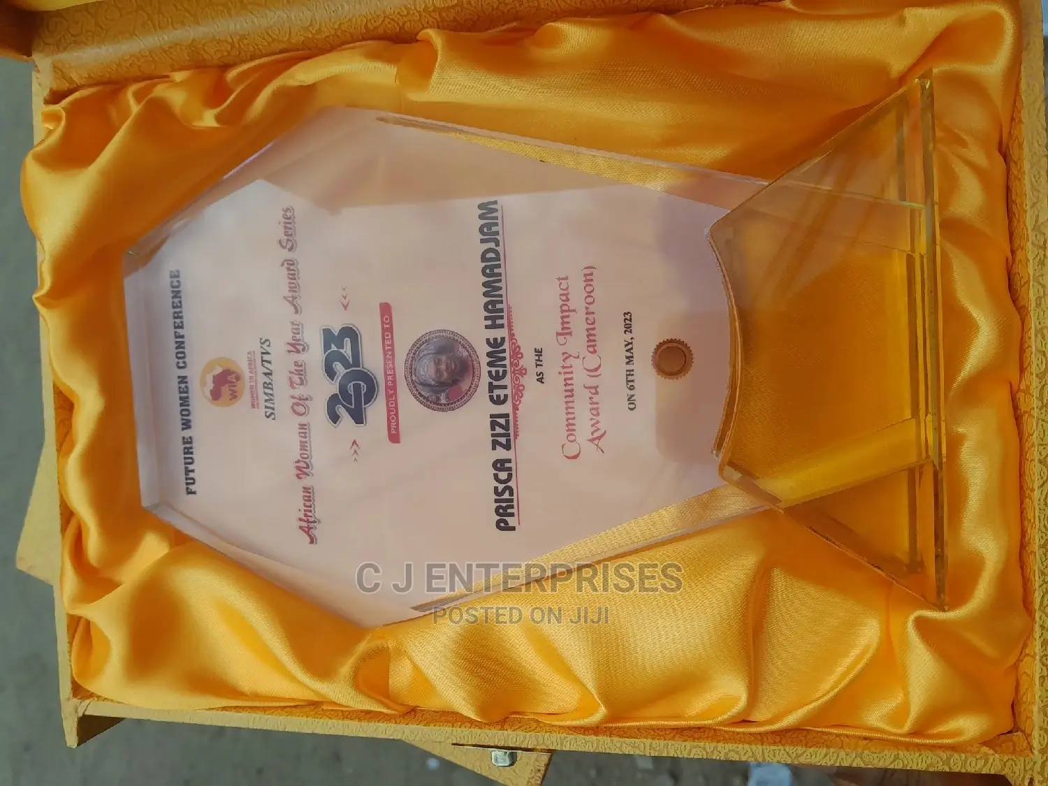 Glass Award Plaque X9