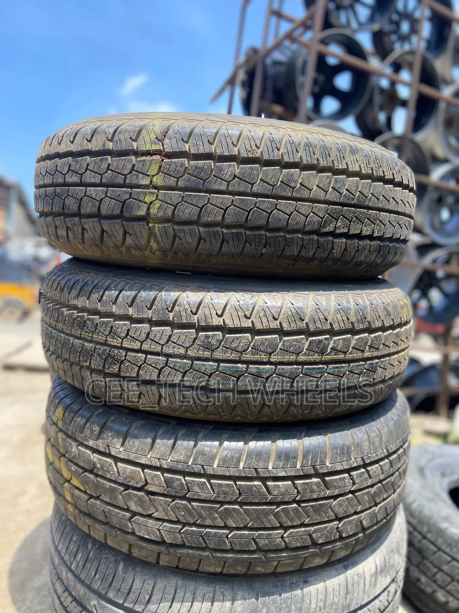 225/70r16 Set