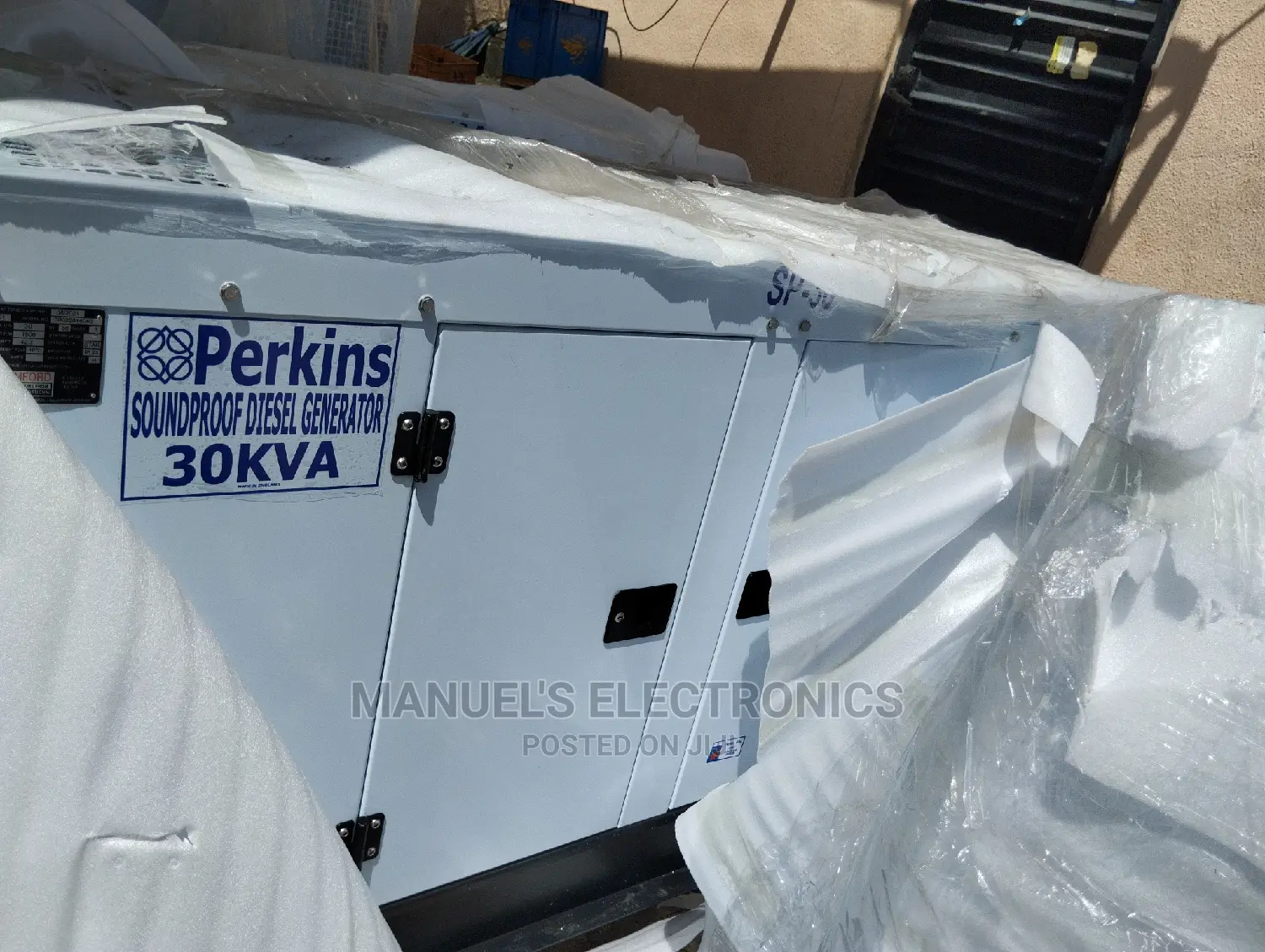 Perkins Diesel Soundproof Generator (30kva)