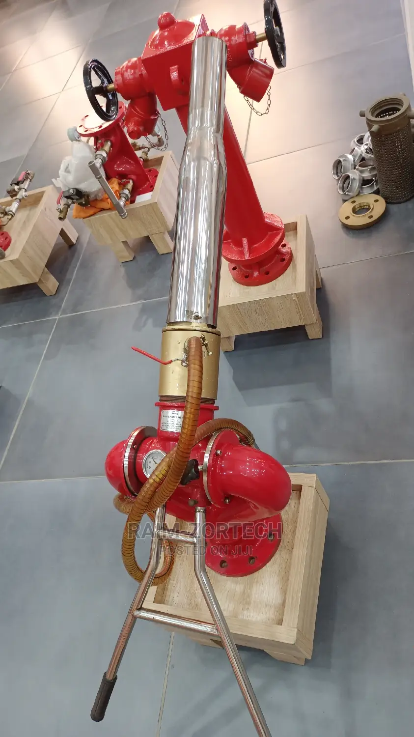 Water/Foam Monitor Valve.