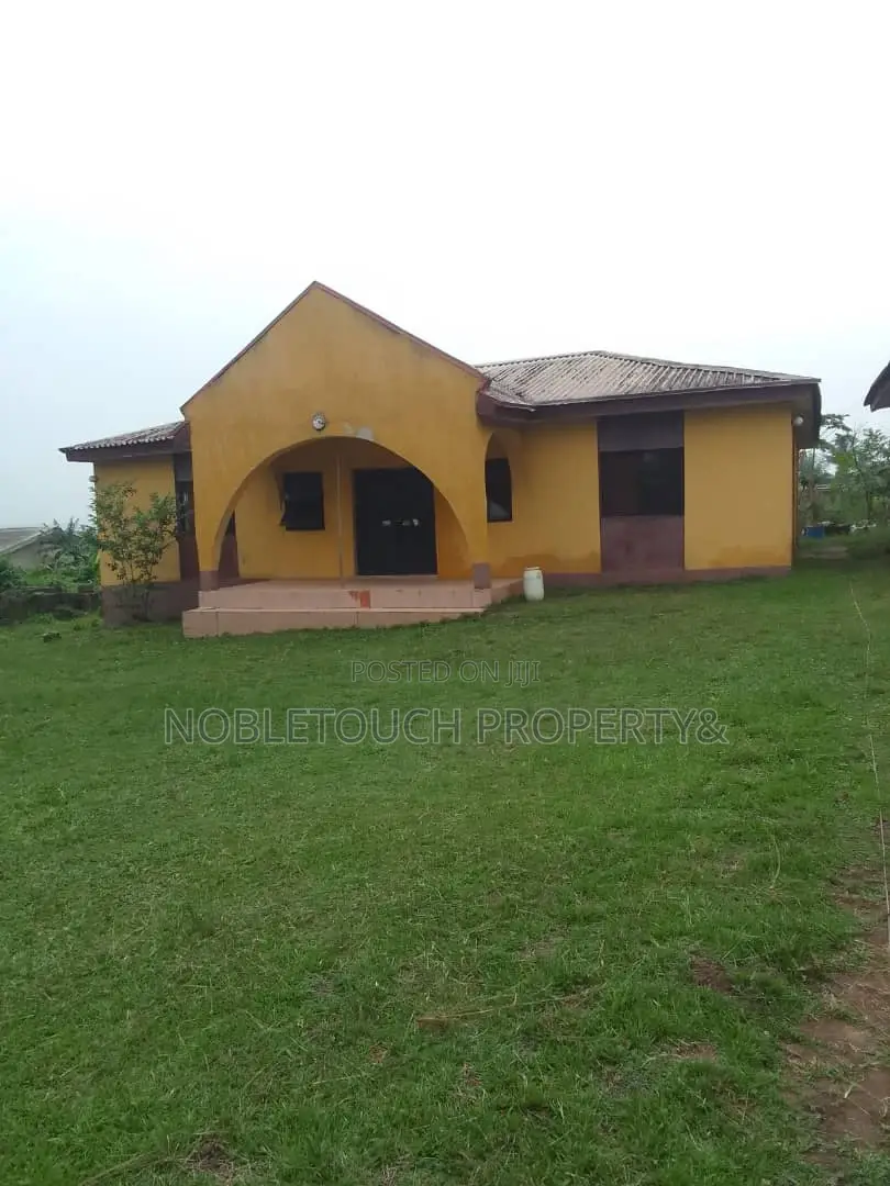 4bdrm Bungalow in Ogun State, Ifo for Sale