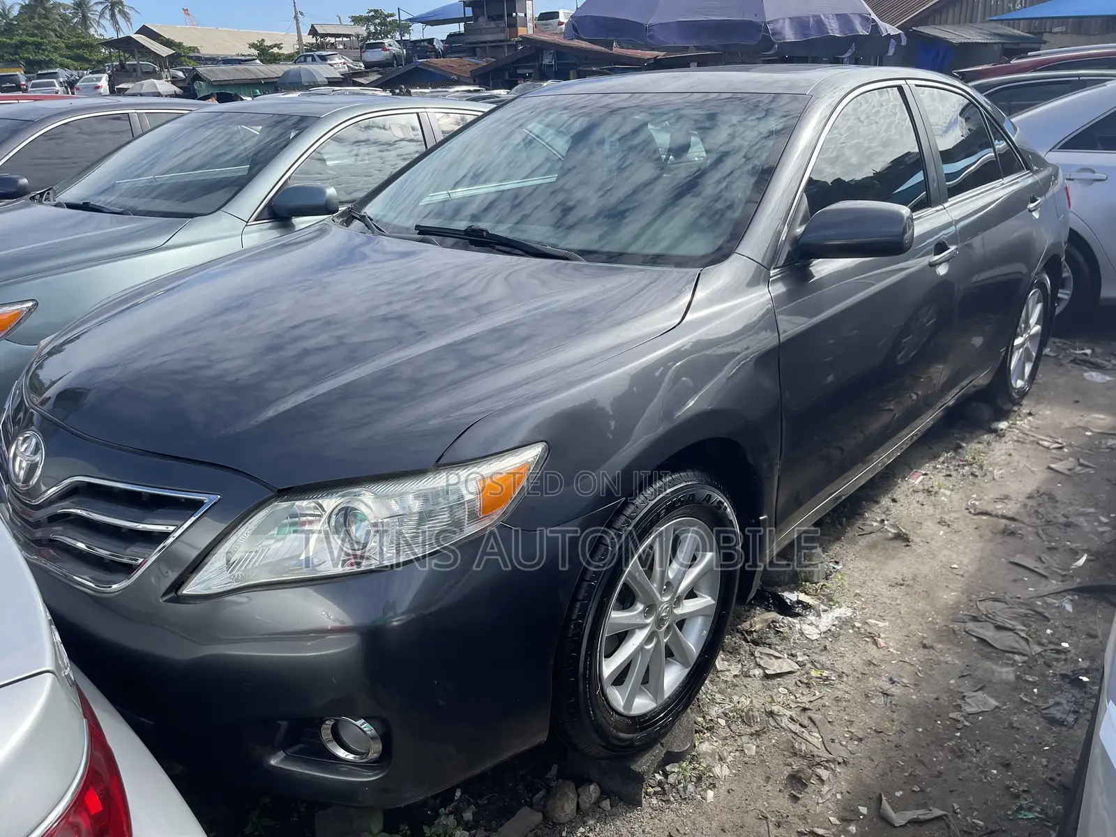 Toyota Camry 2011 Gray