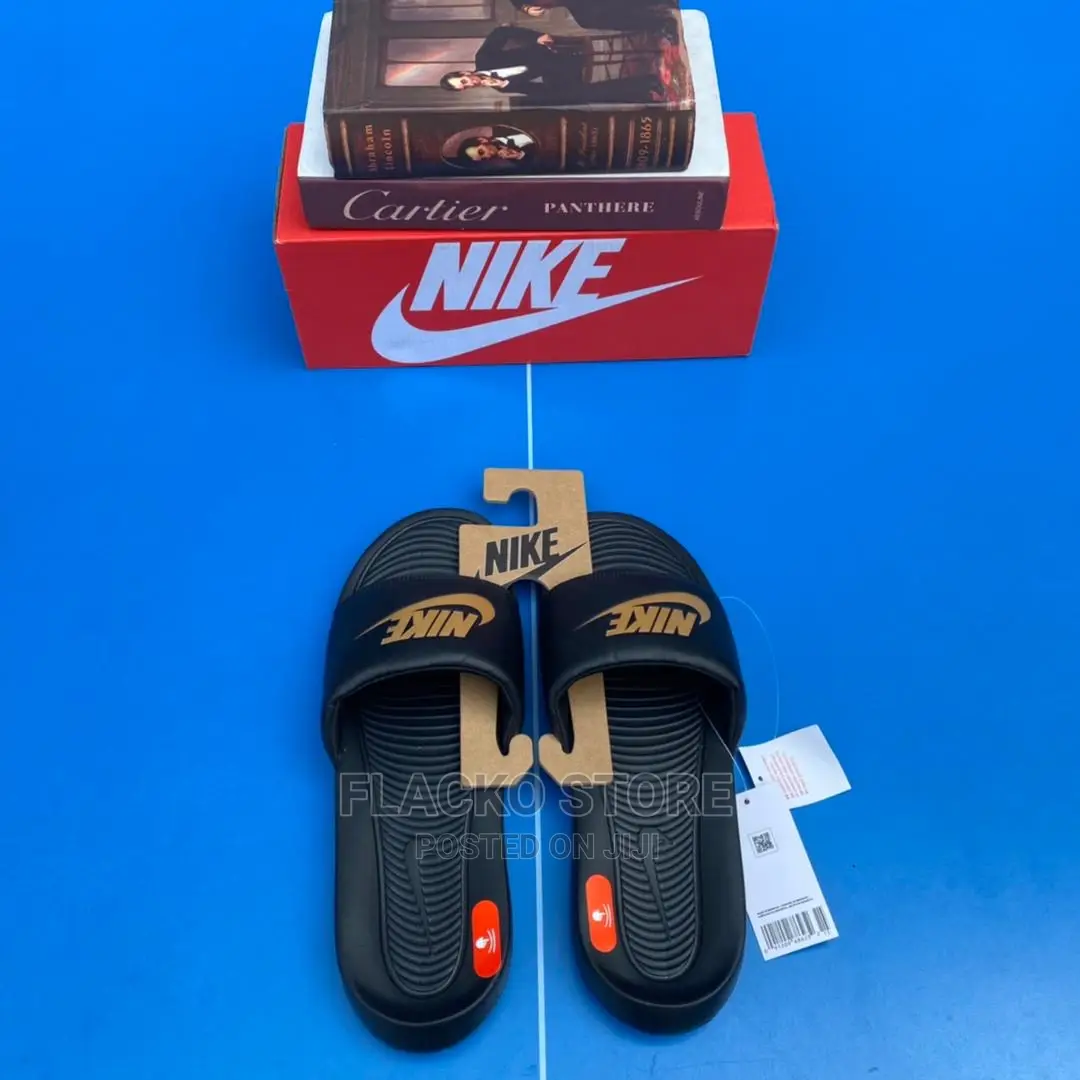 Original Nike Victori One Slides