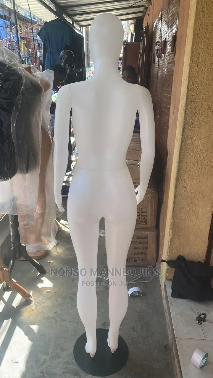 Faceless Plastic Size 10 White Female Dummy