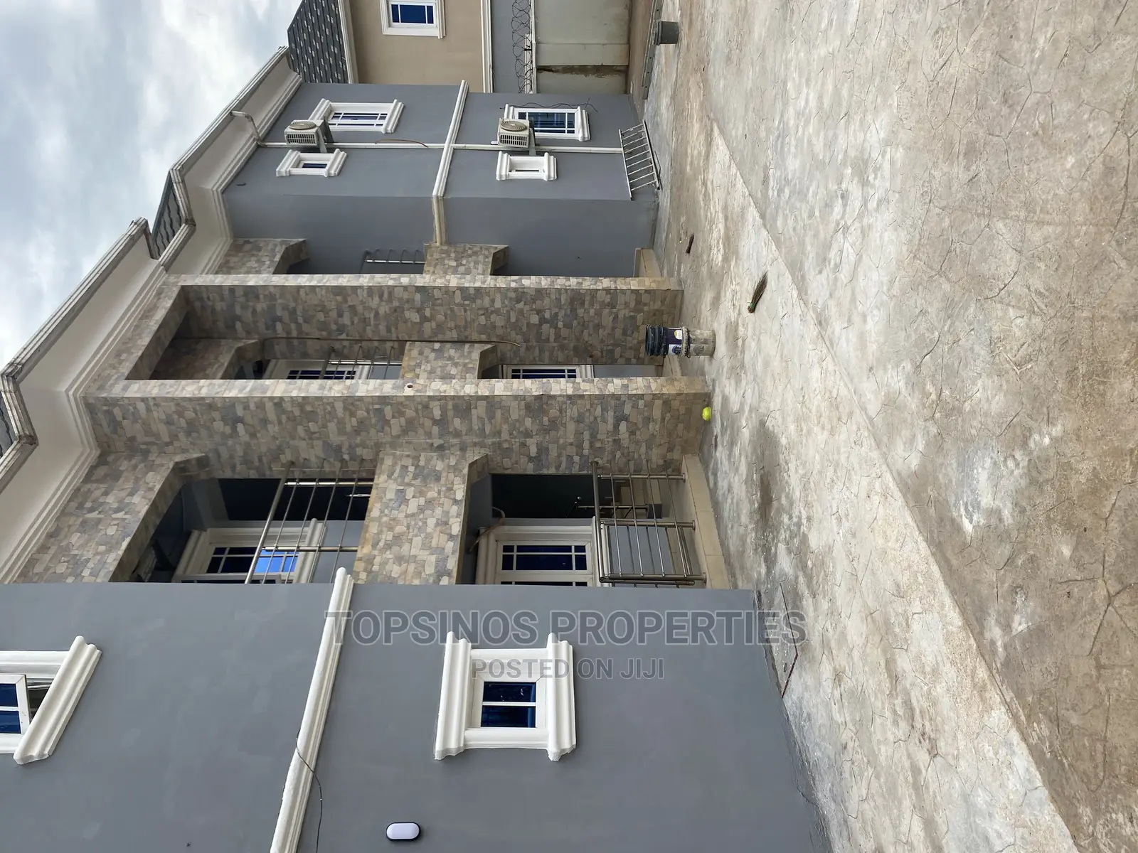 2bdrm Block of Flats in Dawaki for rent
