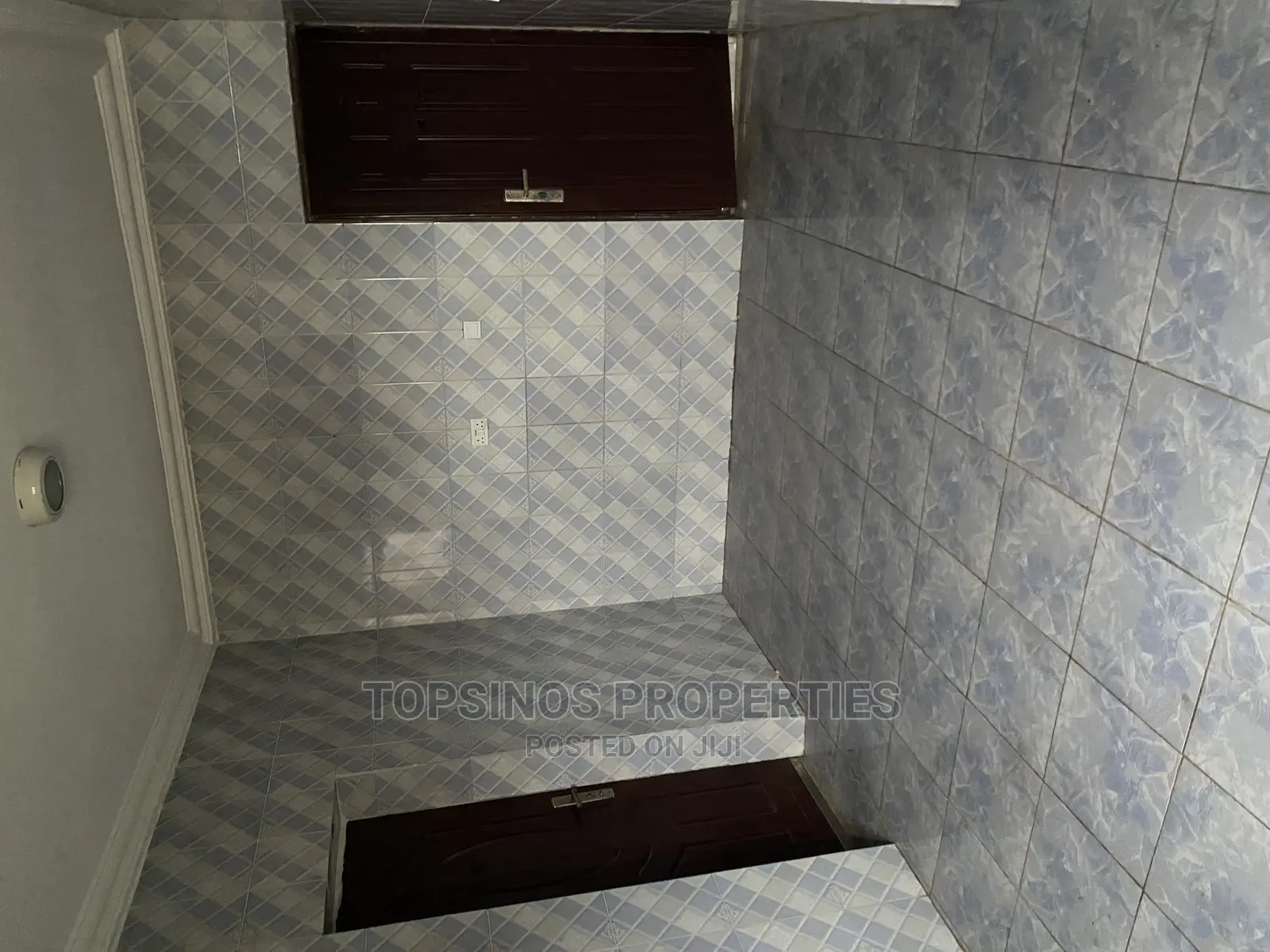 3bdrm Block of Flats in Dawaki for rent