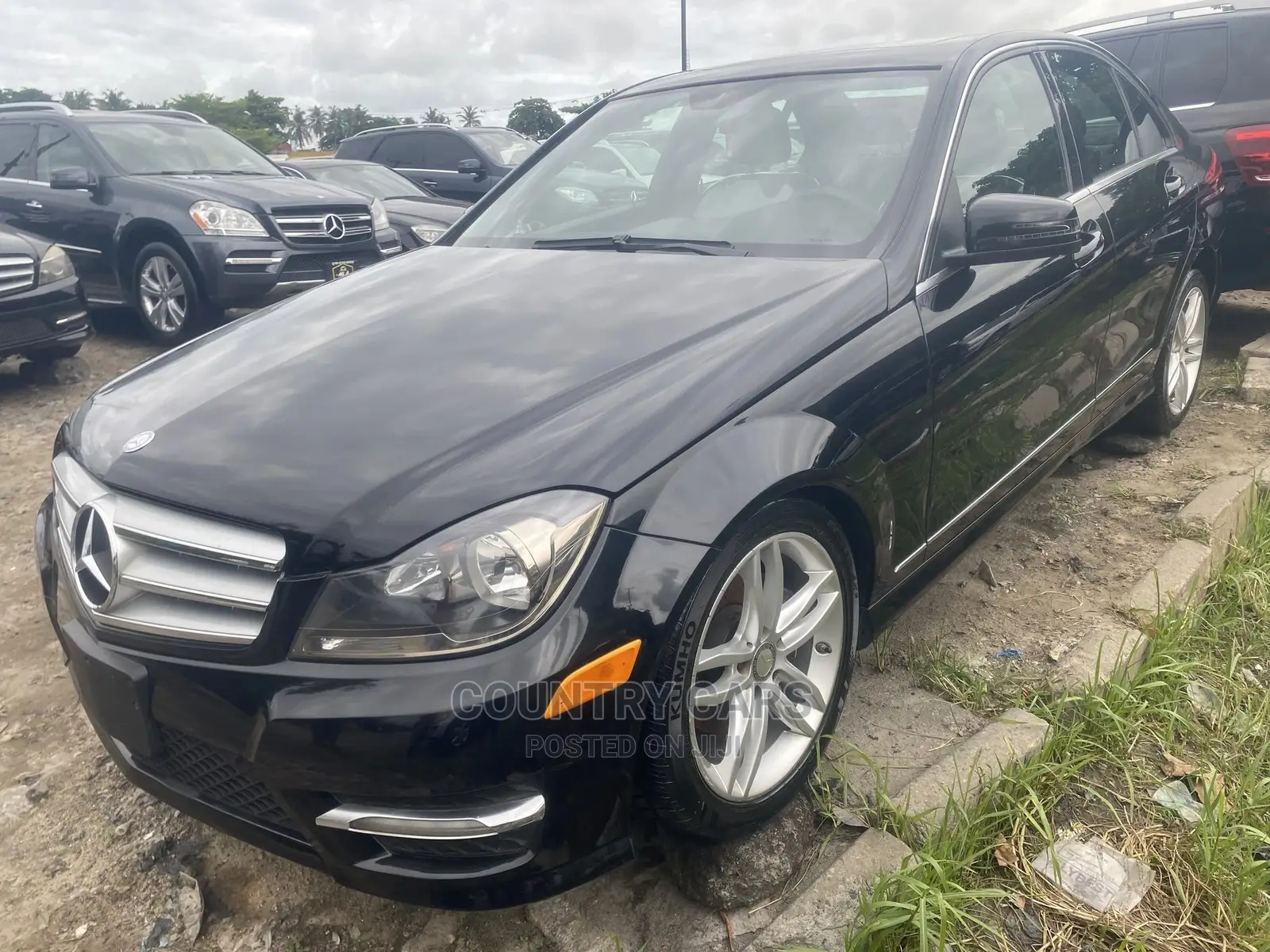 Mercedes-Benz C300 2012 Black