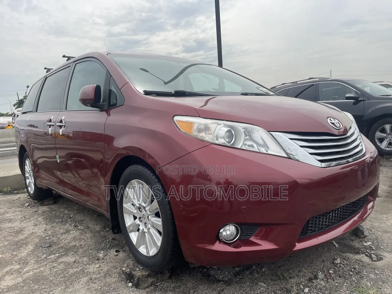 Toyota Sienna Limited 7 Passenger 2011 Red
