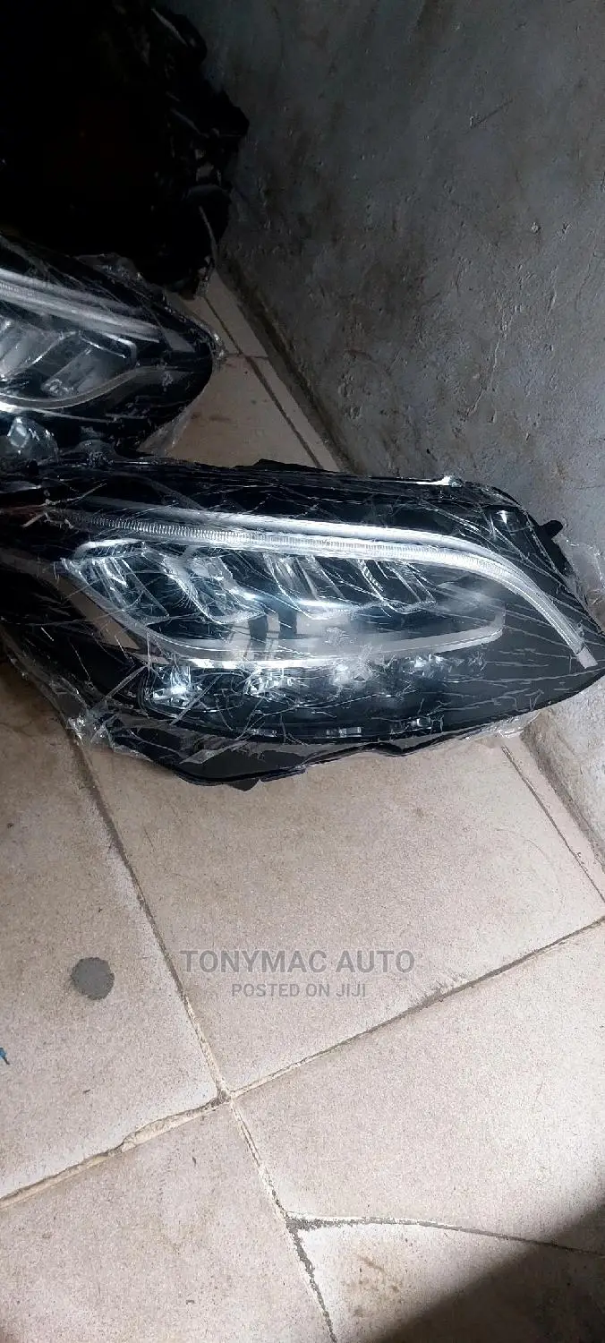 Mercedes-Benz C300 2015-2017 Headlights Lastest 2020 Type