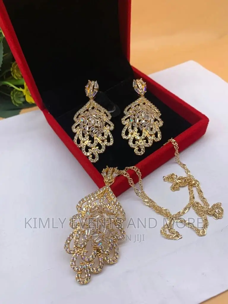 Classic Jewelry Set