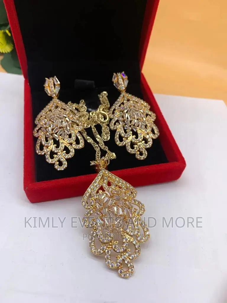 Classic Jewelry Set
