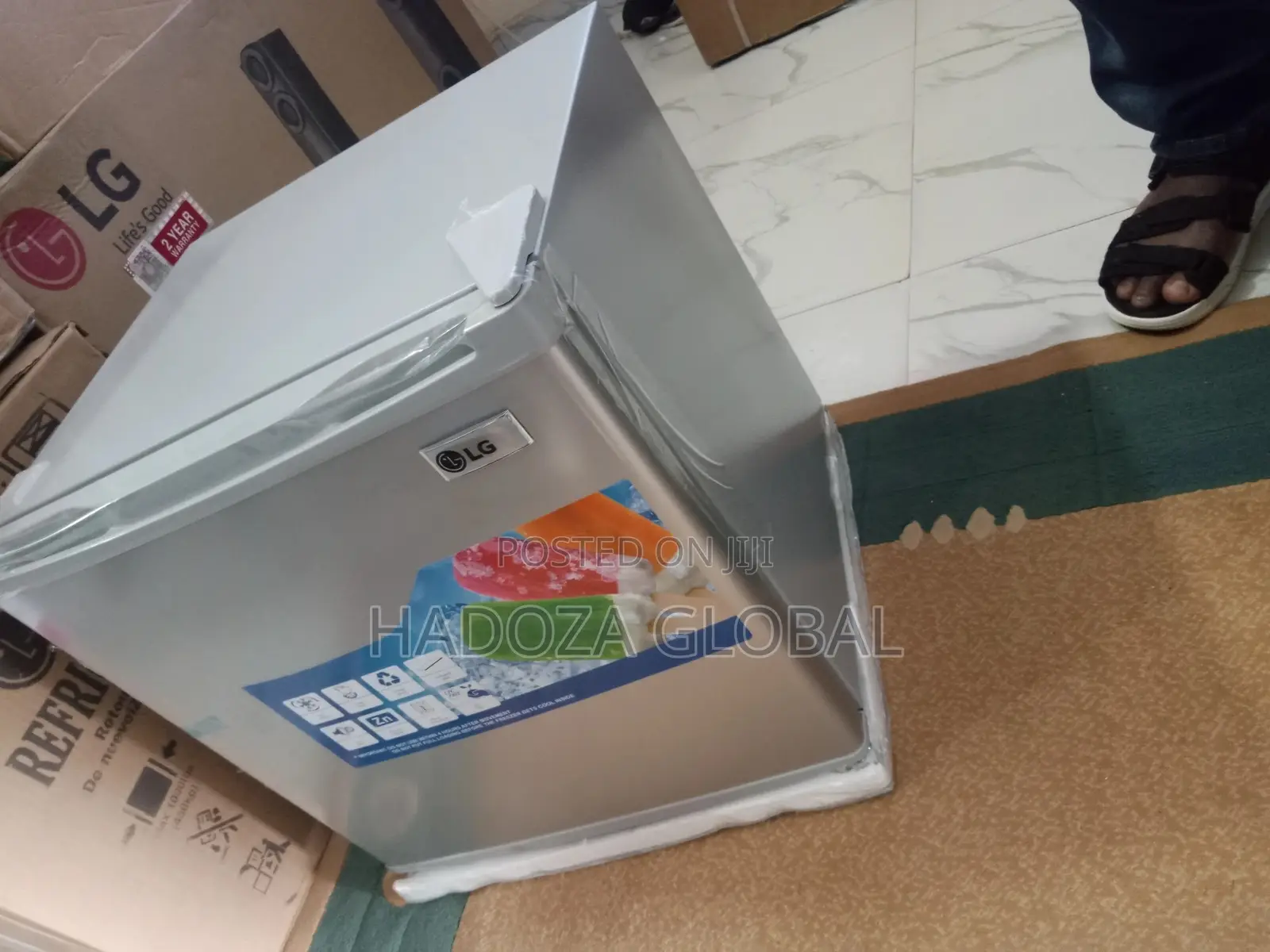 REF 051 SA 45 Liter LG Fridge