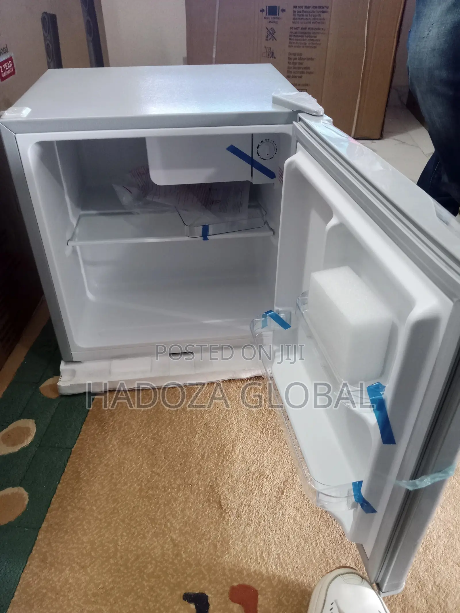 Key and Lock 45liters LG Fridge