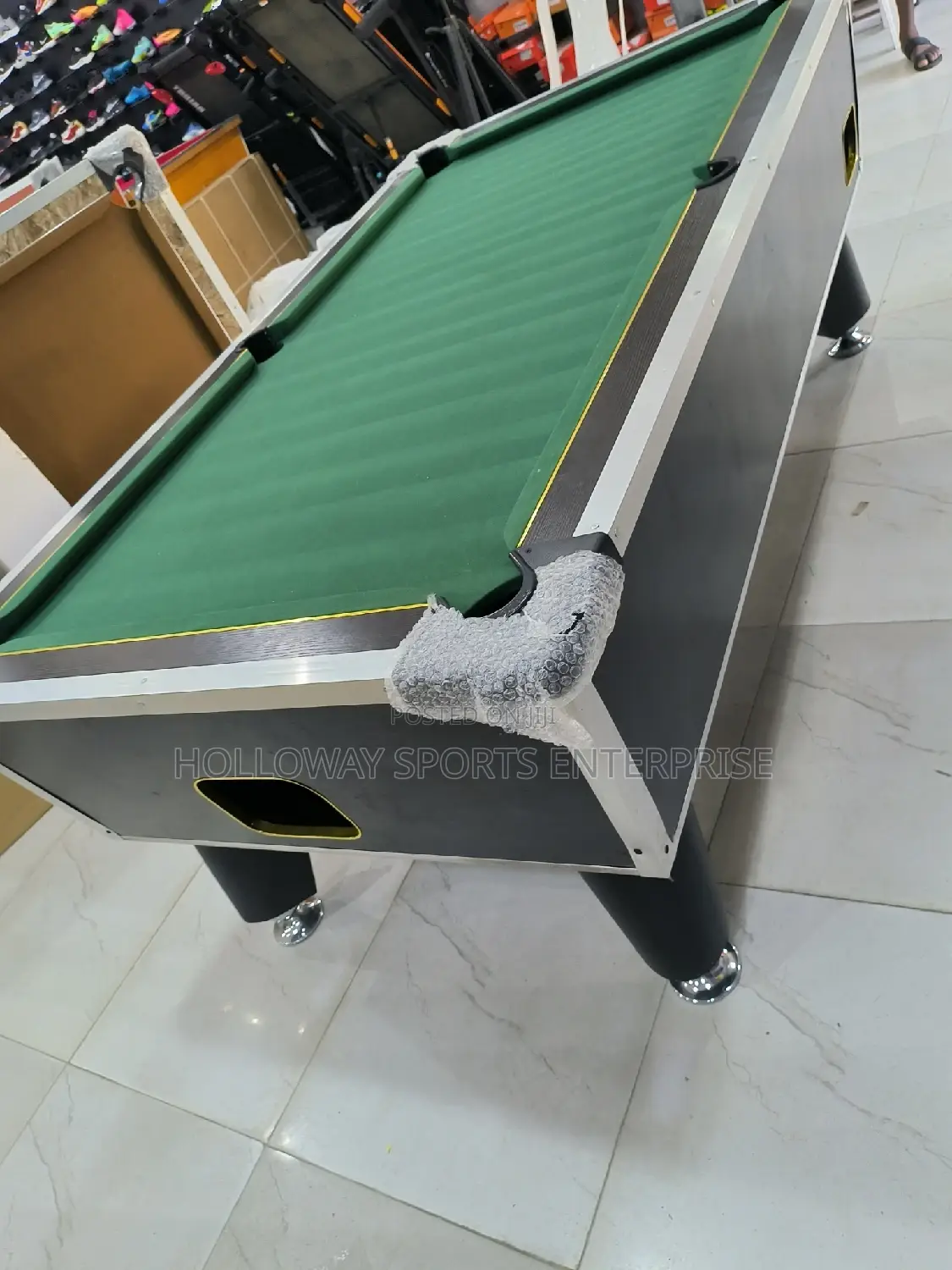 Hdf Coin 7ft Snooker Table With Free Accessories