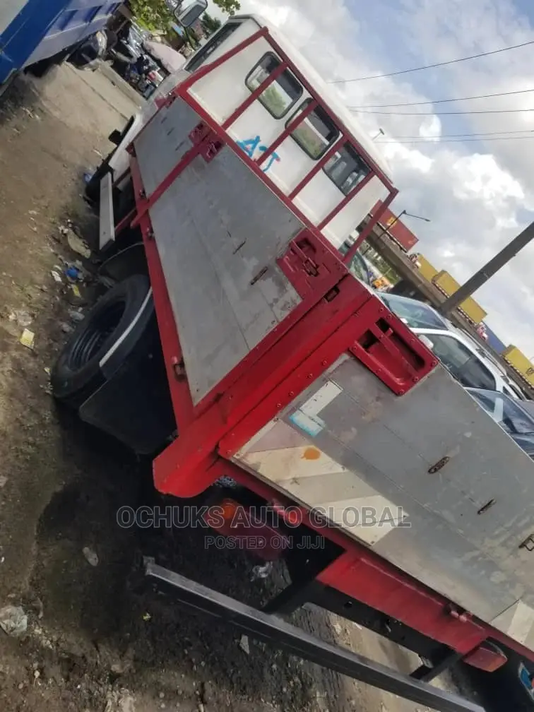 M/Benz 608 Pick Up Van With Big Axial Helper Spring
