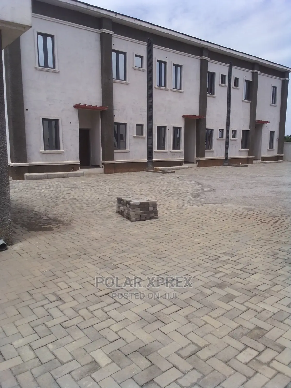 4bdrm Duplex in Fo1, Kubwa for sale