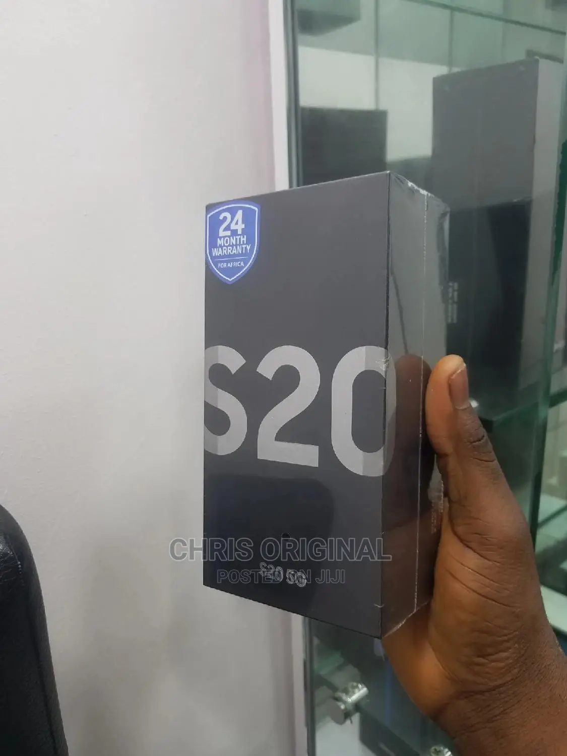 New Samsung Galaxy S20 128 GB Gold