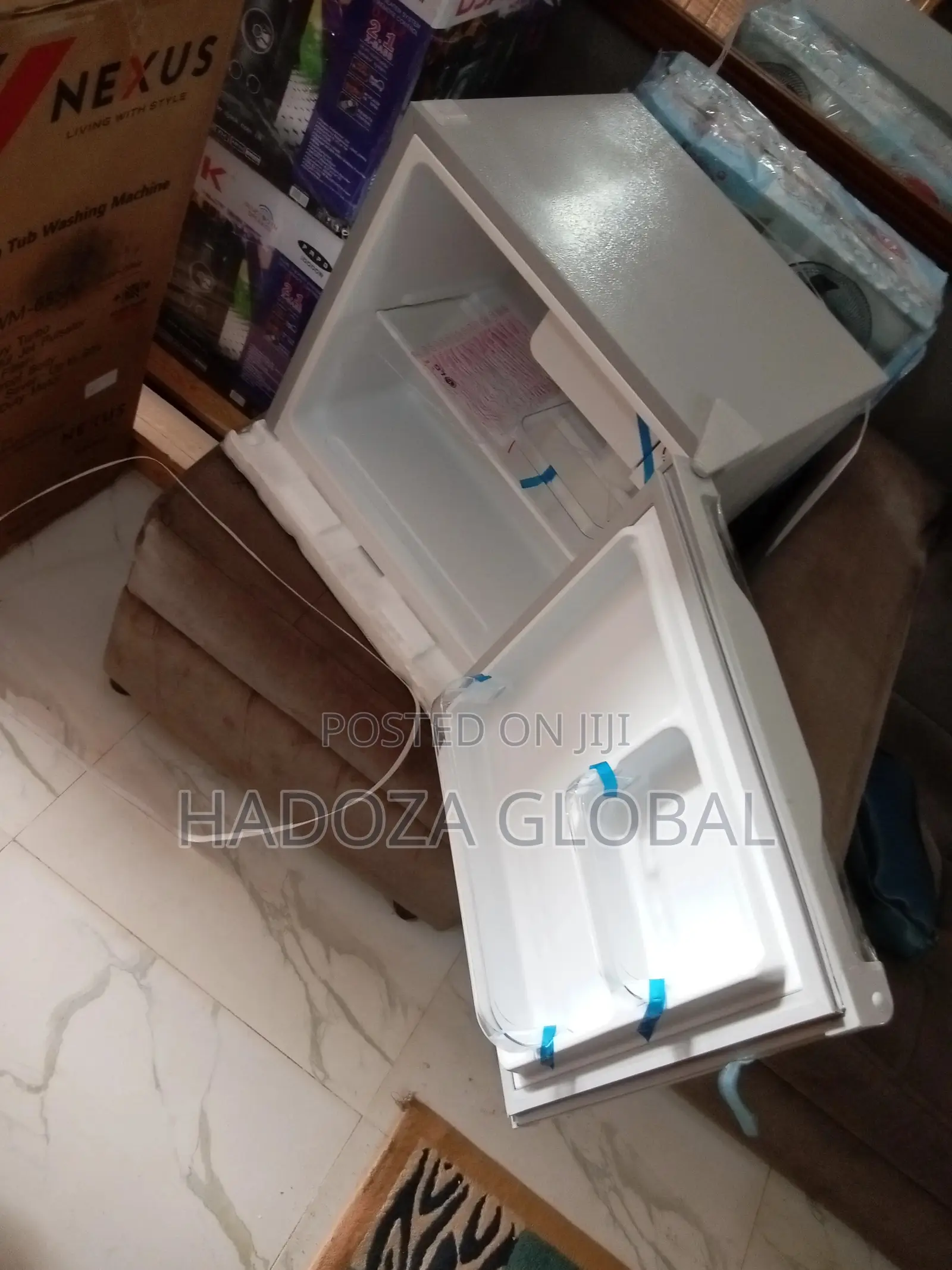 Lg 47L Bedside Fridge With a Freezer Compartment