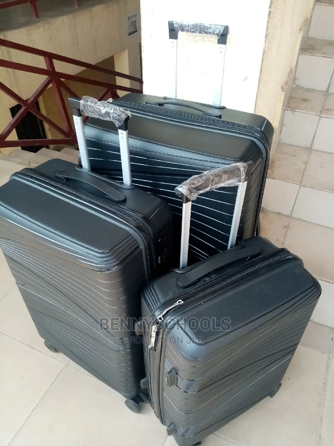 Zig Set of 3 Unbreakable Elastic Rubber Travel Luggage Boxes