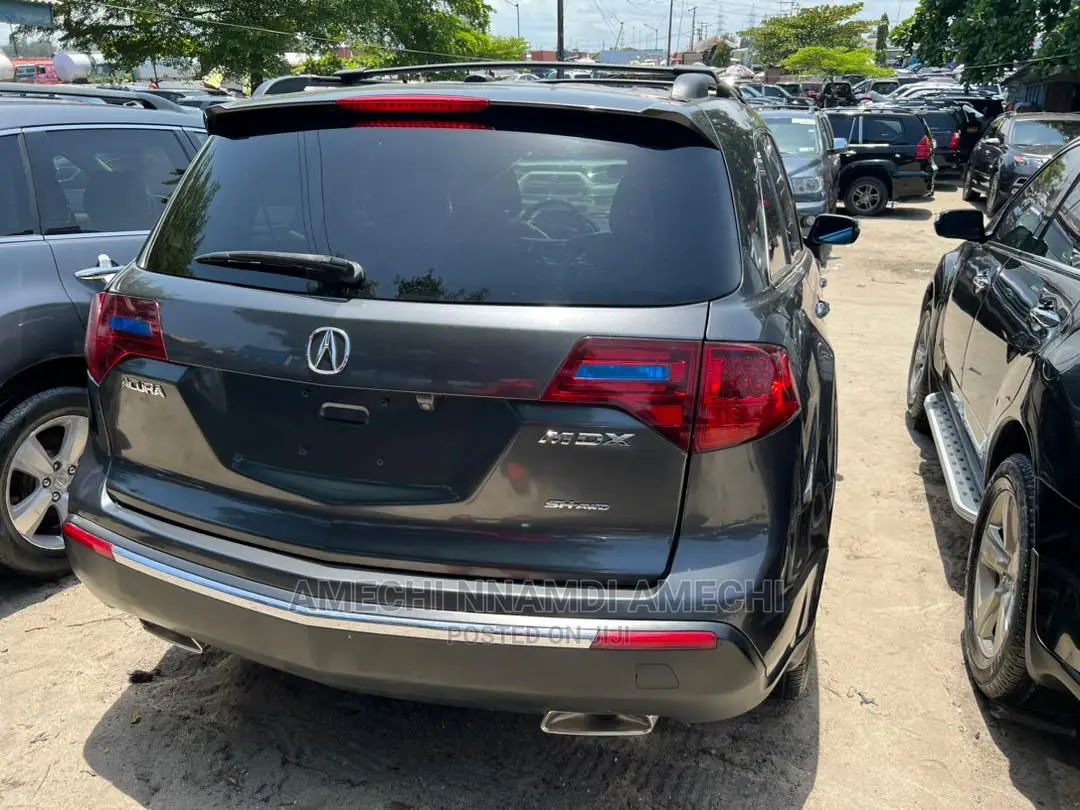 Acura MDX Technology Package SUV AWD (3.7L 6cyl 6A) 2011 Gray