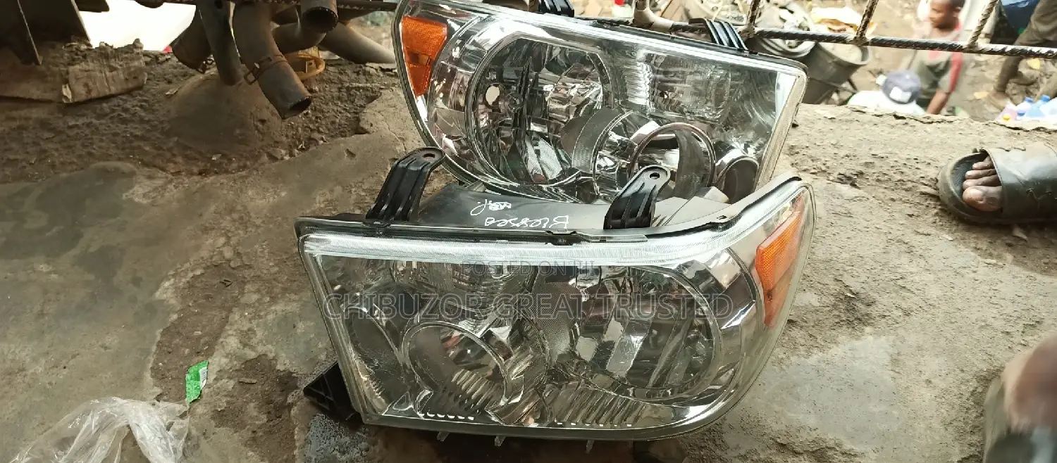 Headlamp For Tundra And Sequoia 2008/2009/2010 Model