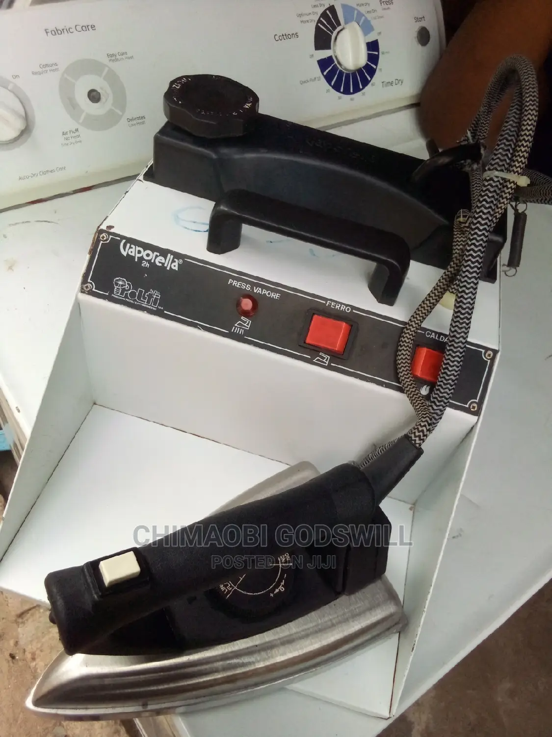 Vaporela Steam Iron