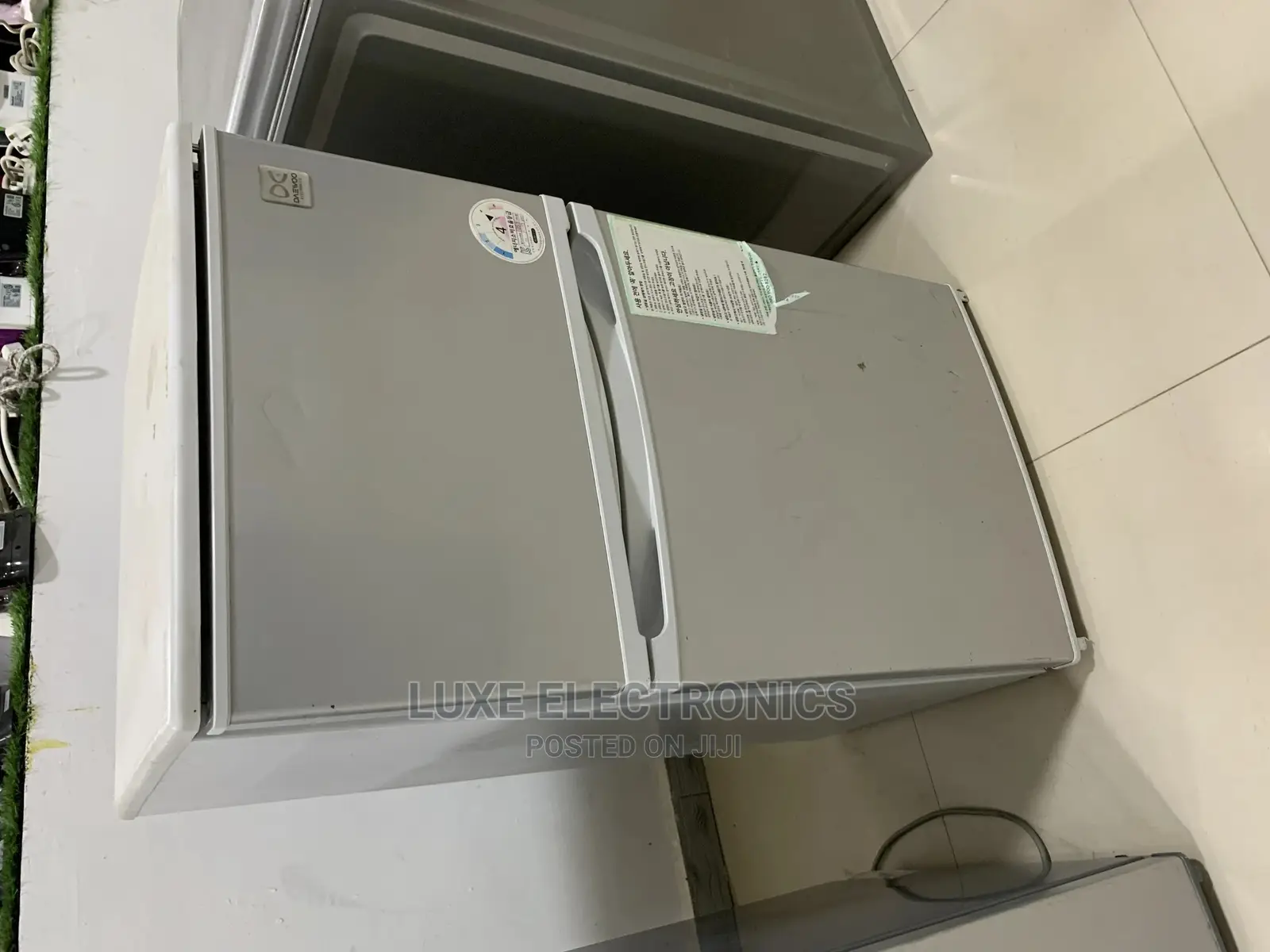200liter Daewoo Double Door Table Top Fridge