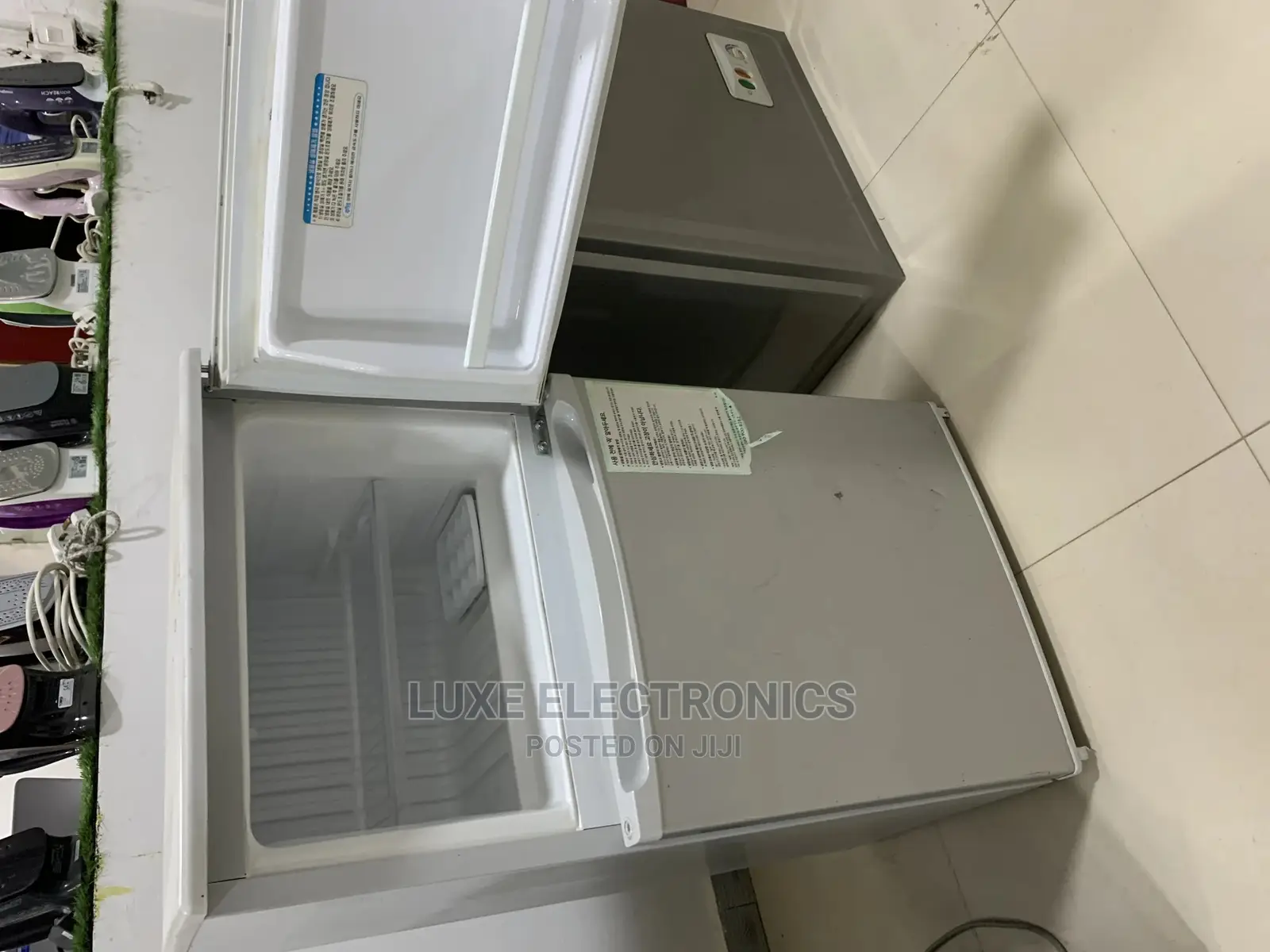 200liter Daewoo Double Door Table Top Fridge