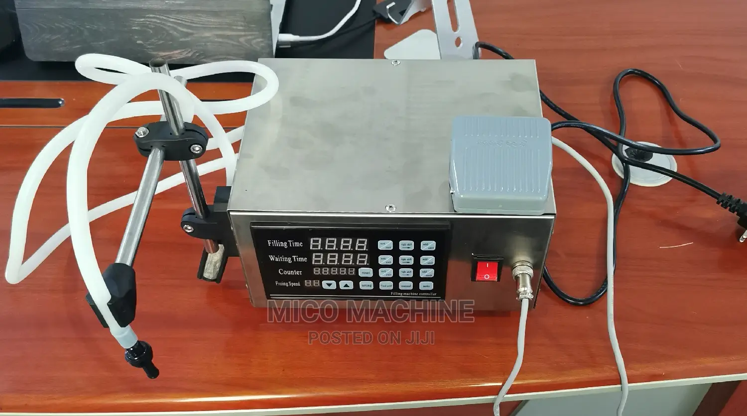 Liquid Filler Oil Cosmetics Filling Machine Bottle Filler
