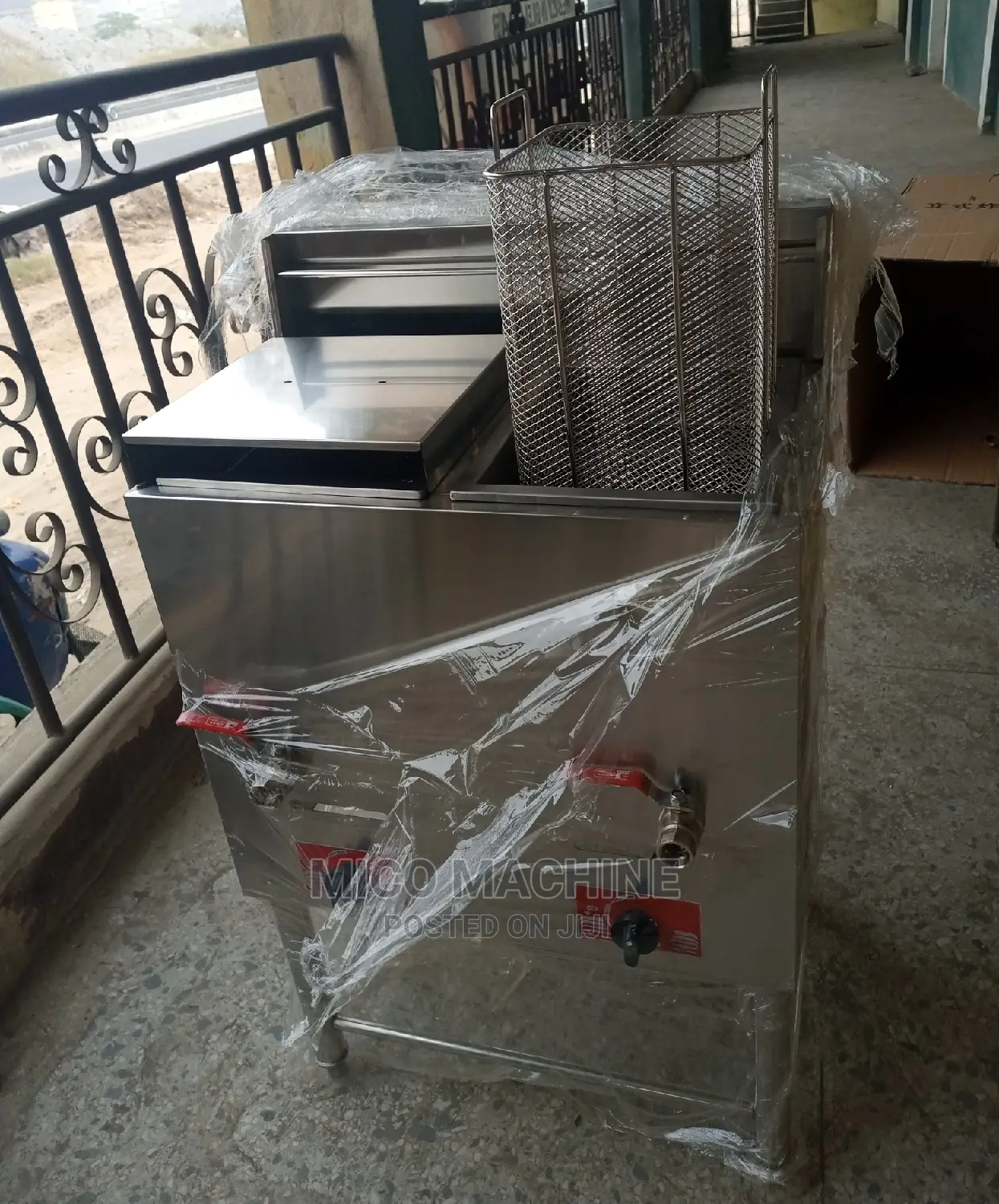 Commercial Standing Gas Deep Fryer 2 Basket Deep Fryer
