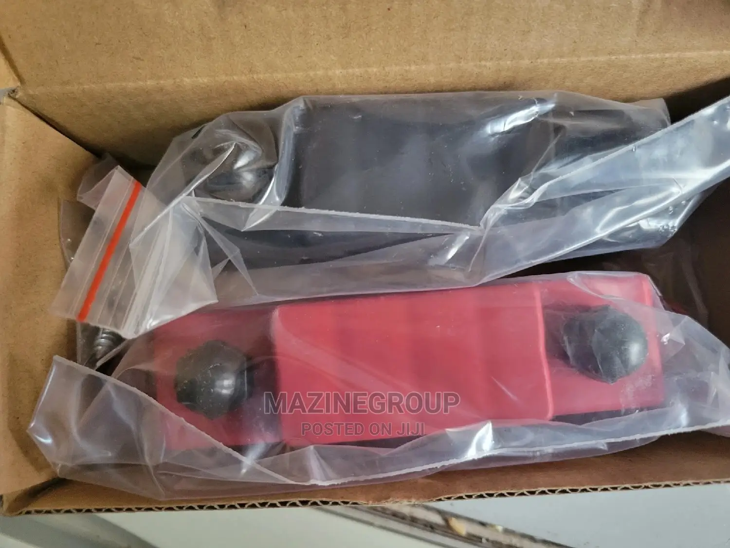 Busbar 250amps ( Red and Black Pair)