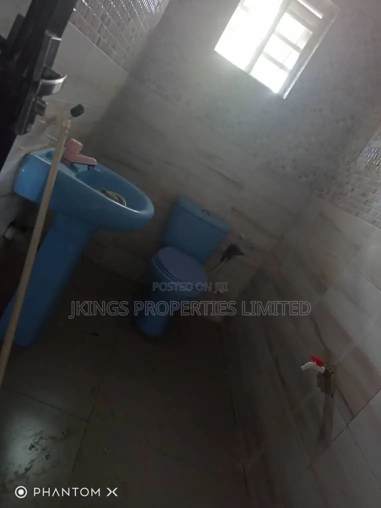 Mini Flat in Mangoro for rent