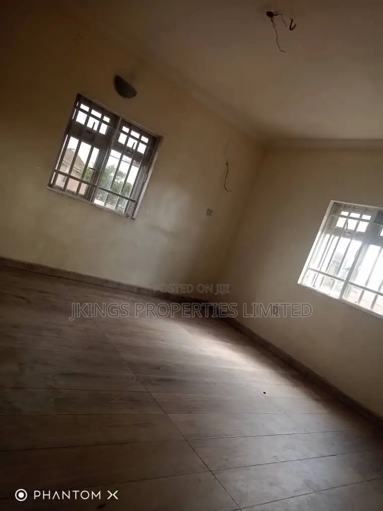 Mini Flat in Mangoro for rent